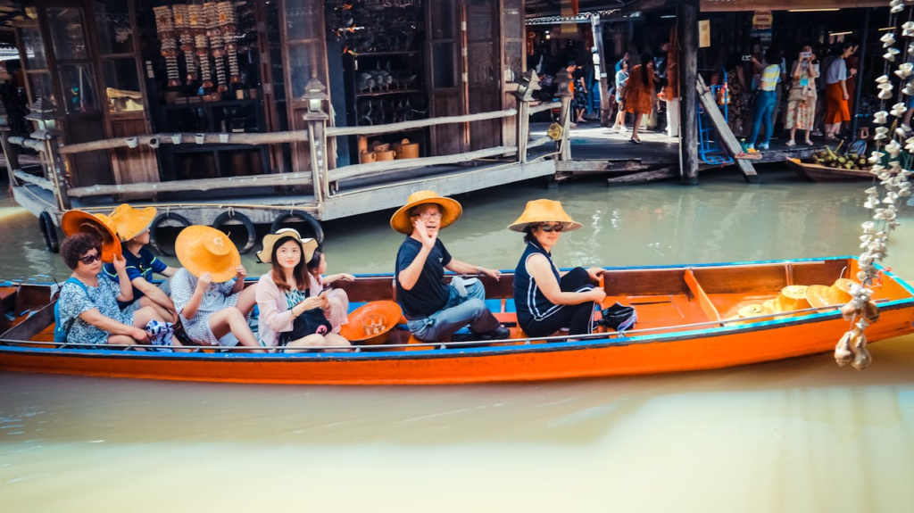 Budget travel in Asia 2025 – Street food in Thailand