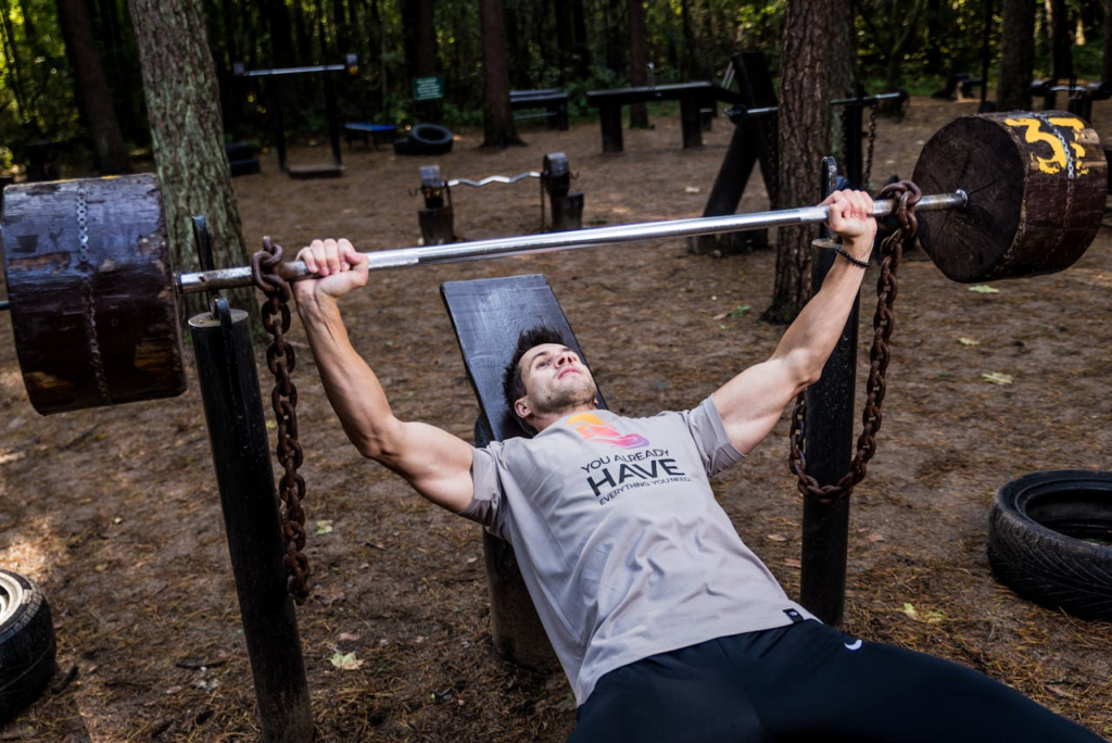 3-day workout routine for strength – bench press exercise