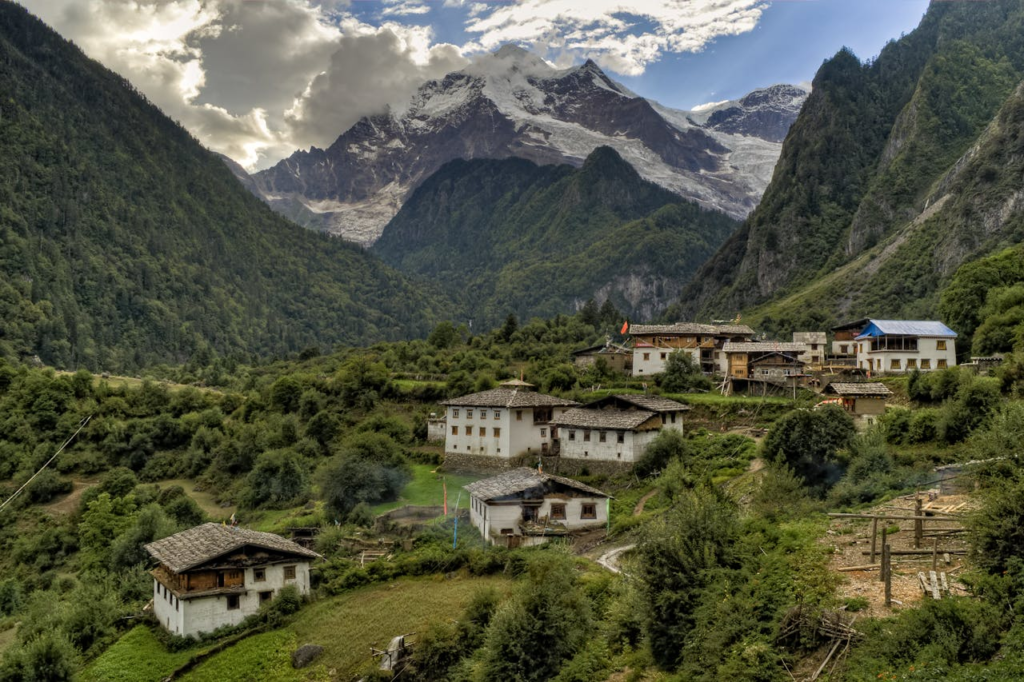 Affordable guesthouse in Nepal mountains